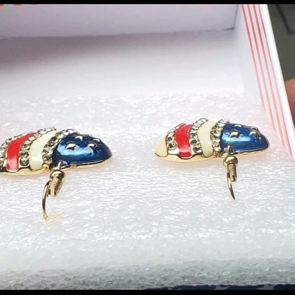 Austrian Crystal Enamel Patriotic Heart Flag Pierced Earrings - Picture 5 of 9